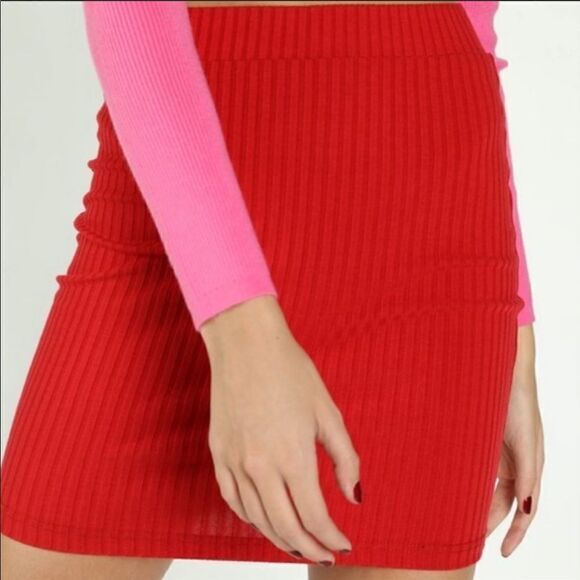 Ribbed Knit Bodycon Skirt - Picture 9 of 11